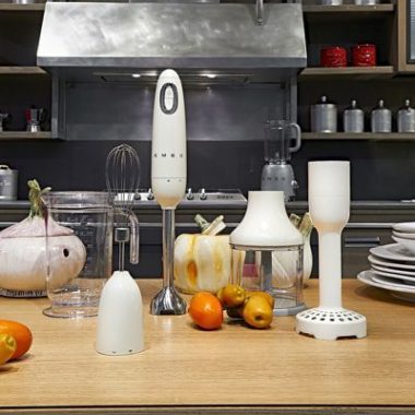 Smeg-Hand-Blender-HBF02-Cream-2-min