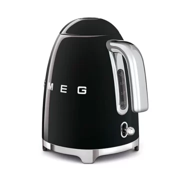 smeg-simple-electric-kettle-black-3